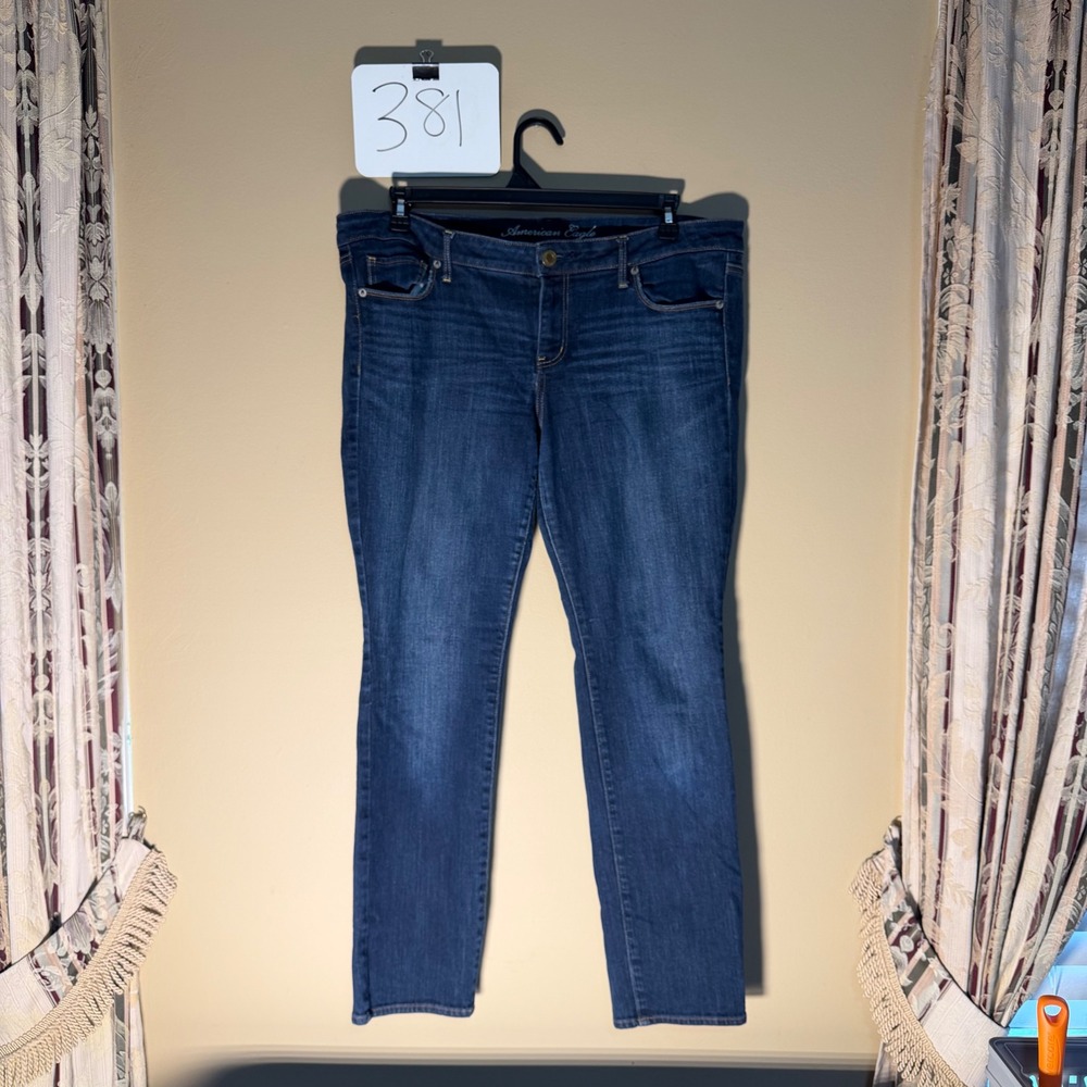 American Eagle Outfitters Women 16 Regular Dark Wash Stretch Straight Leg Jeans